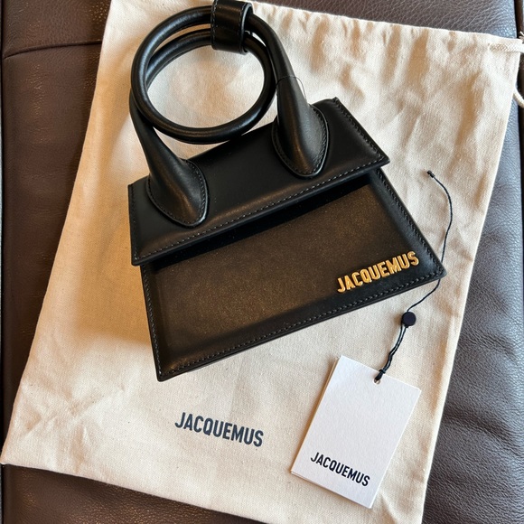 Brand New Jacquemus Le Chiquito Noeud leather shoulder bag - Picture 2 of 7